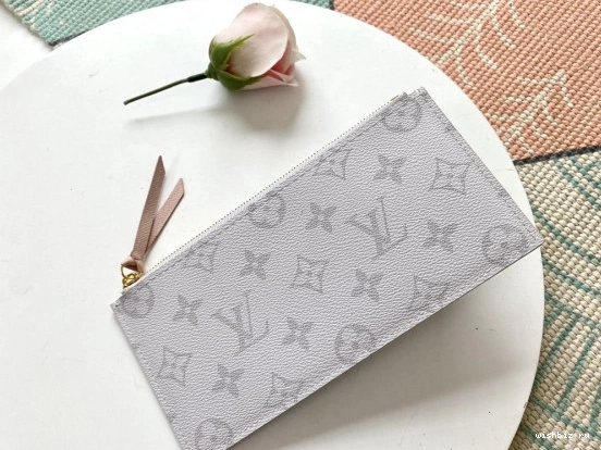 WIS POCHETTE VUITTON FÉLICIE LOUIS 0801